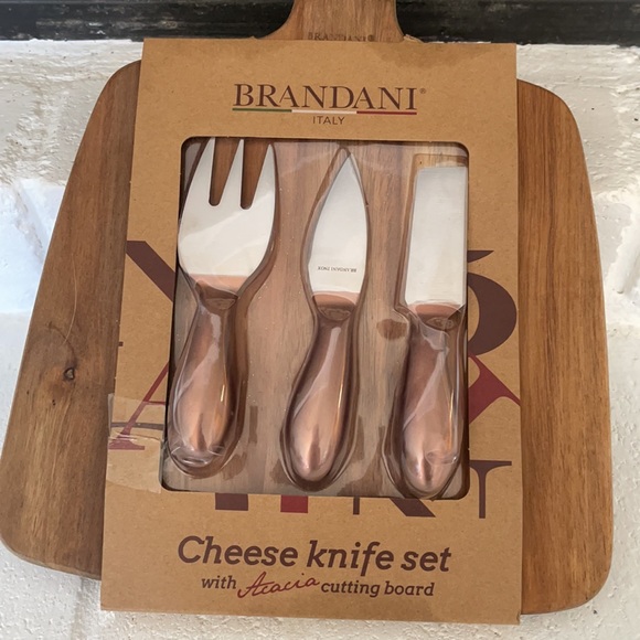 Cheese Knife Set & Cutting Board - Picture 2 of 3